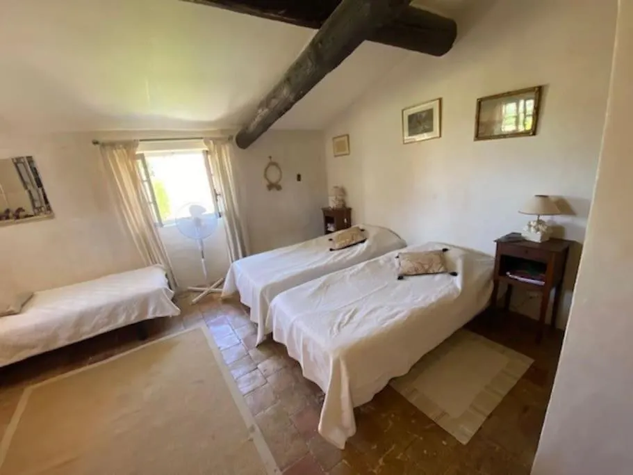 Castellet, Mas Provencal, Piscine Dans Les Vignes Villa Laouque